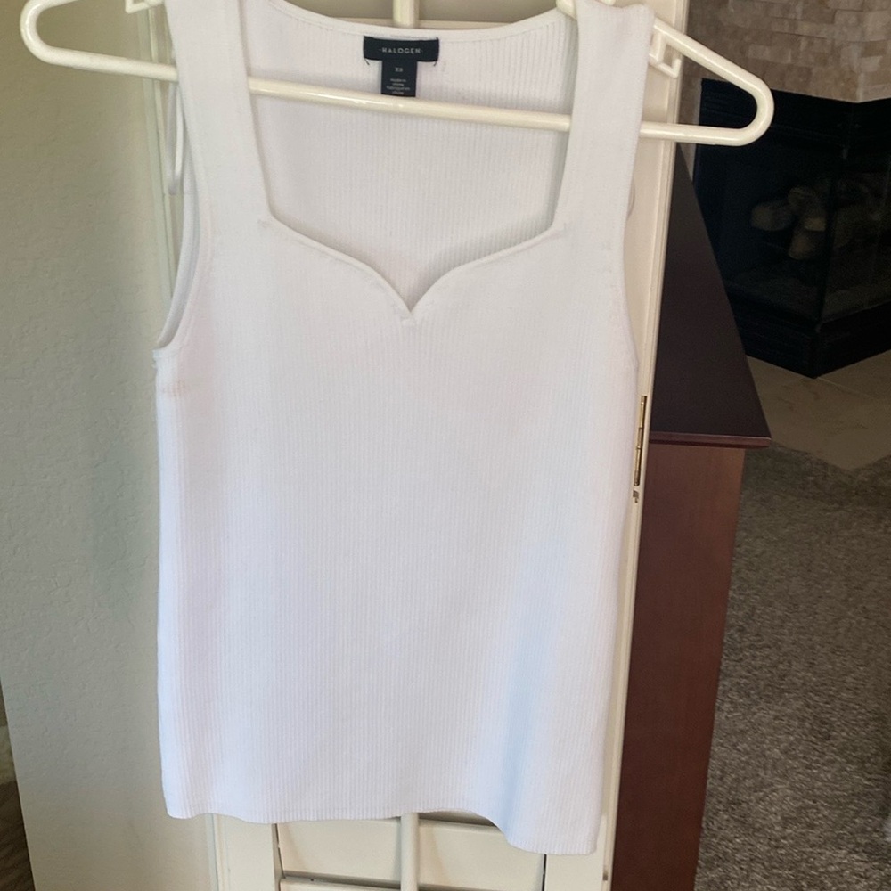 Halogen White Fitted Sleeveless Tank Top